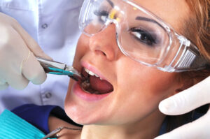 What Happens During a Tooth Extraction